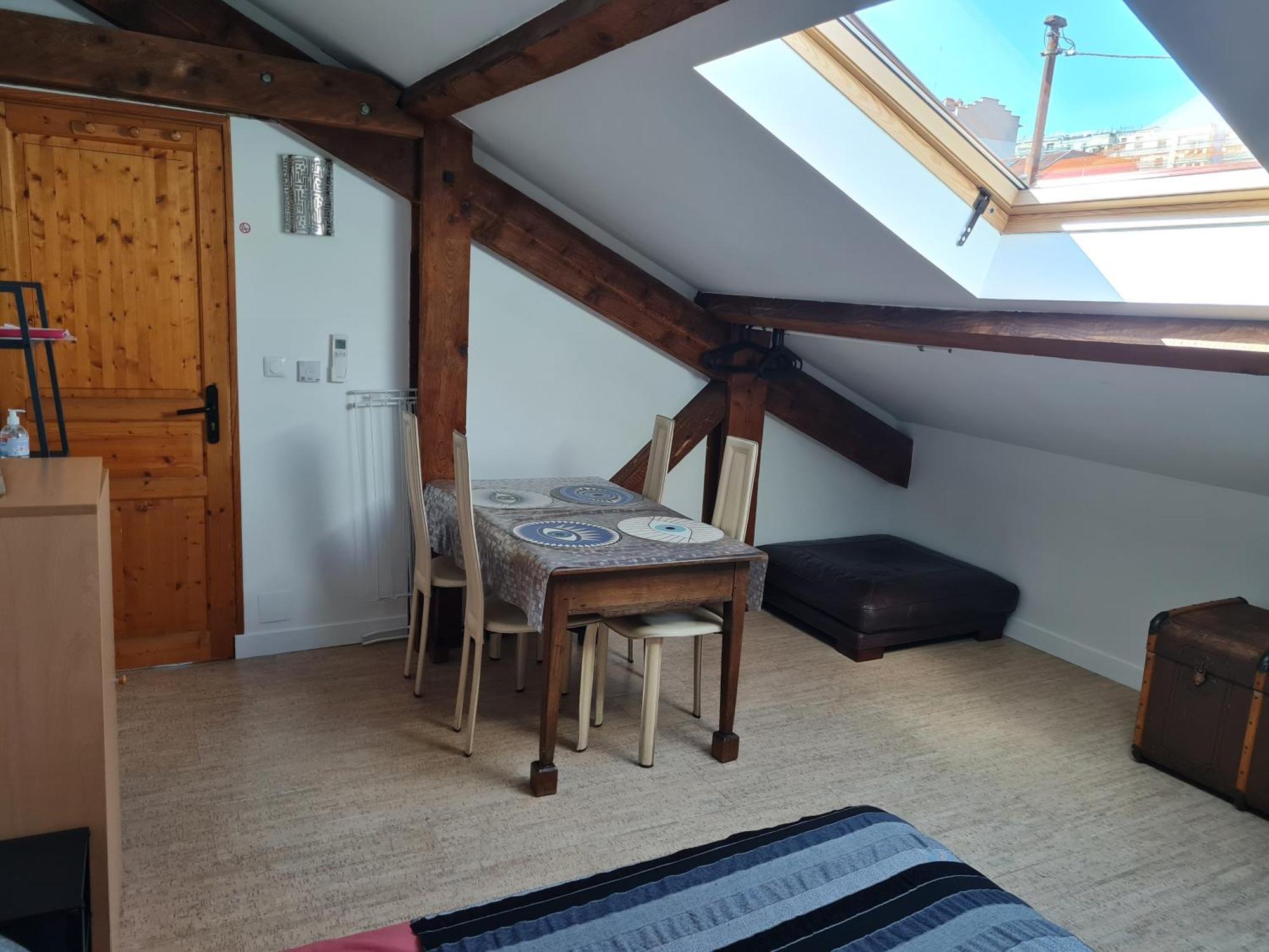 Espace Beleverte Bussiere 1 Tamaris Appartement Meuble De 2 Chambres Oullins Dış mekan fotoğraf