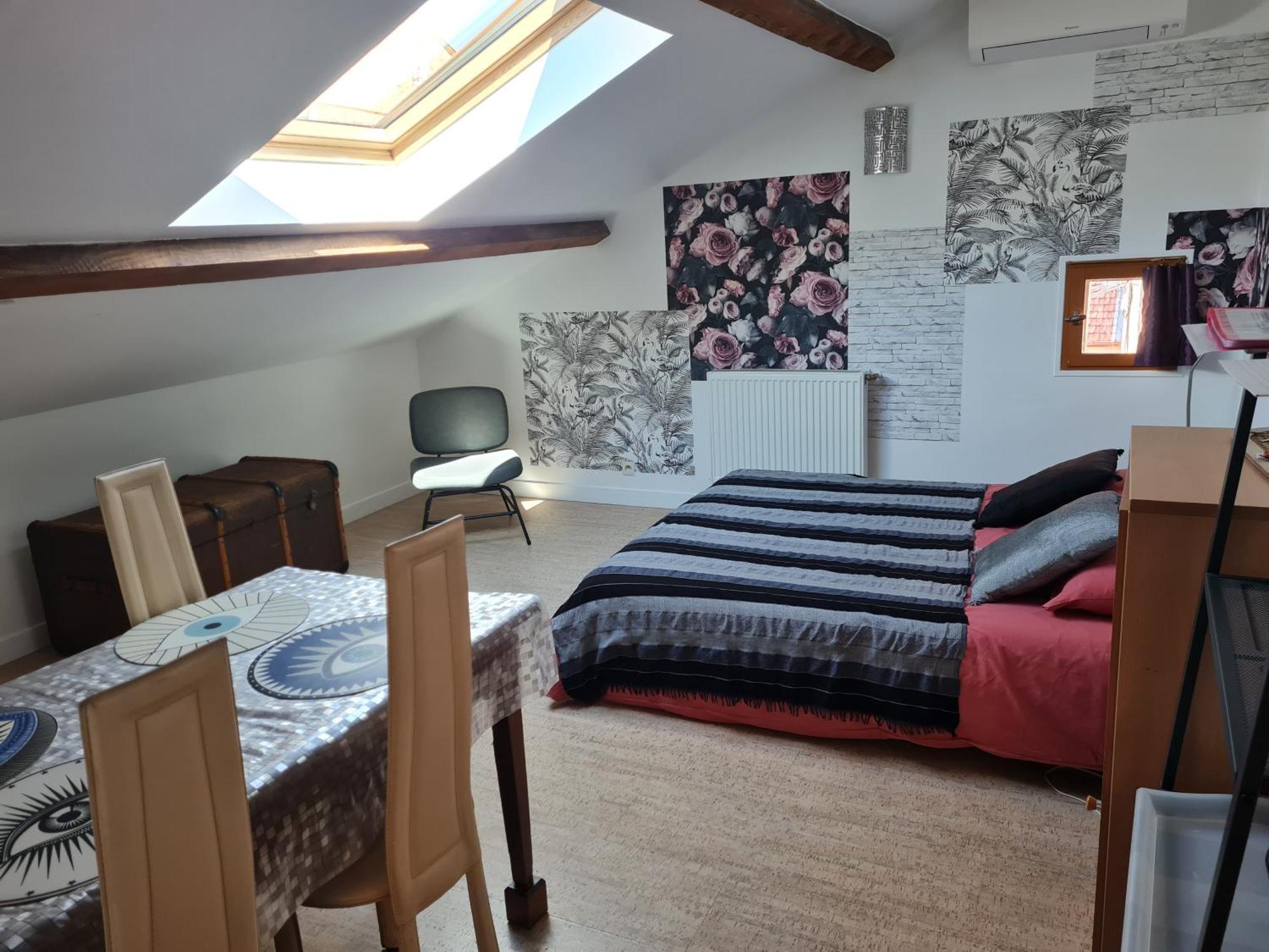 Espace Beleverte Bussiere 1 Tamaris Appartement Meuble De 2 Chambres Oullins Dış mekan fotoğraf